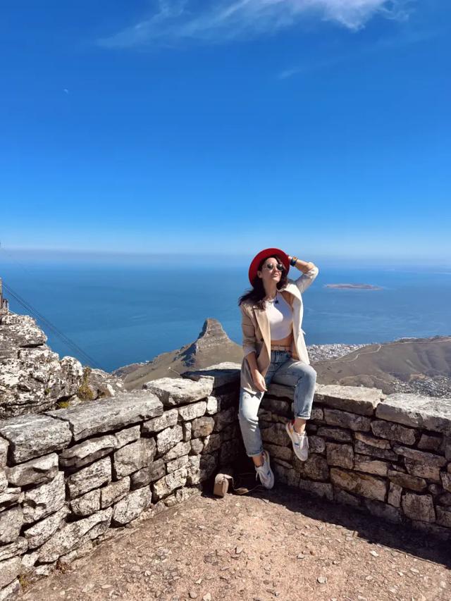 Karakashka_travel short